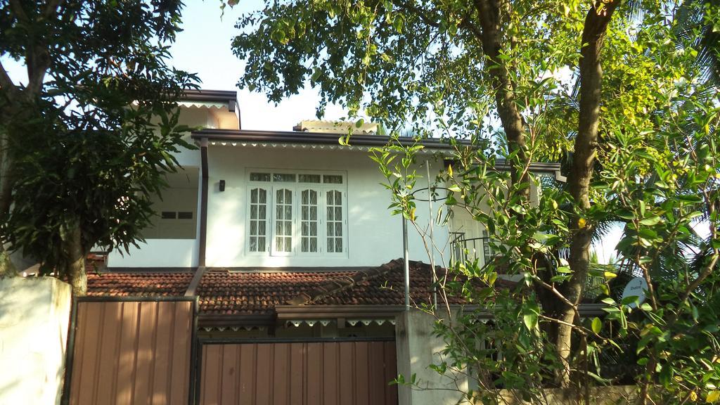 Aegle Residence Негомбо Екстериор снимка